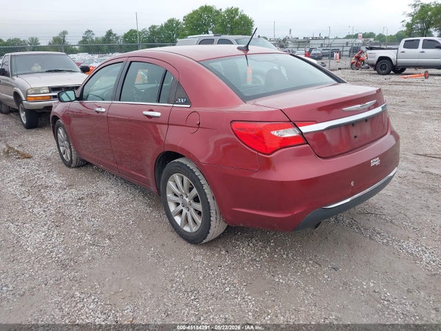Chrysler 200 Limited 2014 1C3CCBCG3EN172546 Image 3