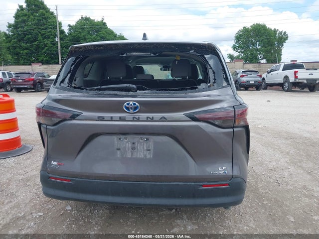 Toyota SIENNA LE 2024 5TDKSKFC1RS135014 Image 16