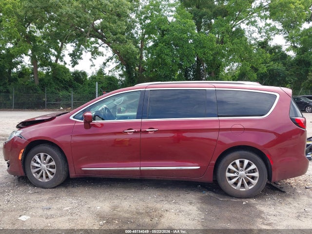45184349 :رقم المزاد ، 2C4RC1BG9KR597348 vin ، 2019 Chrysler Pacifica Touring L مزاد بيع