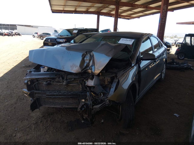 5NPE24AF4JH698319 Hyundai SONATA SE