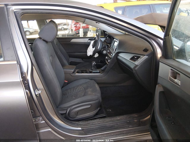5NPE24AF4JH698319 Hyundai SONATA SE
