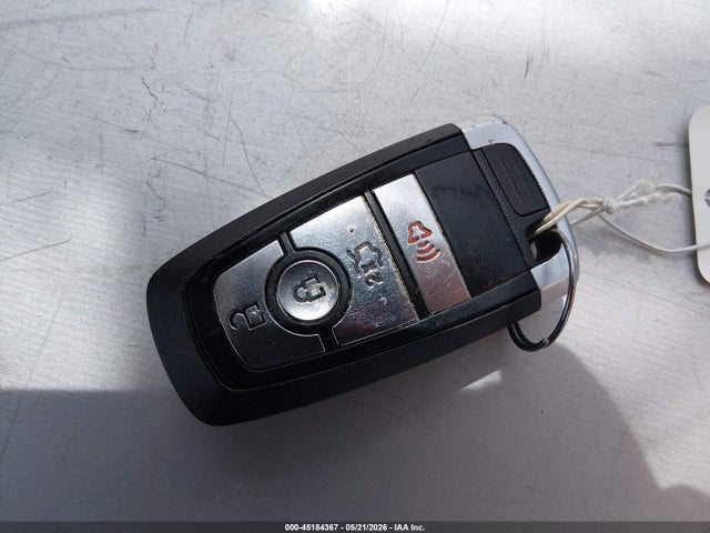 3FA6P0HD9HR364979 Ford FUSION SE
