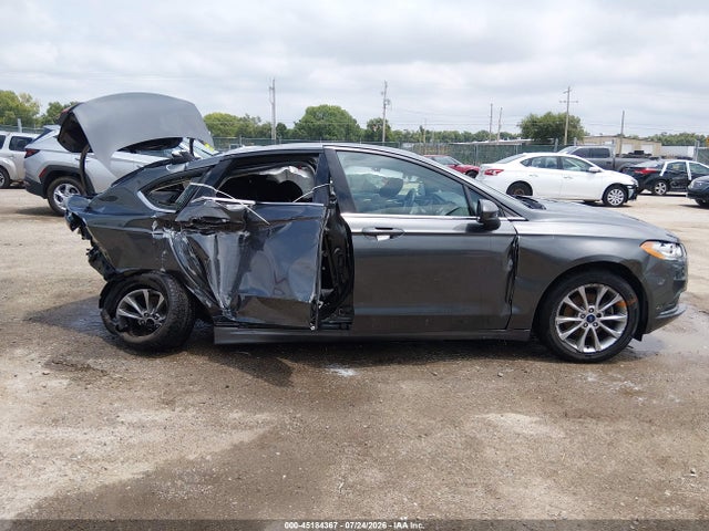 3FA6P0HD9HR364979 Ford FUSION SE