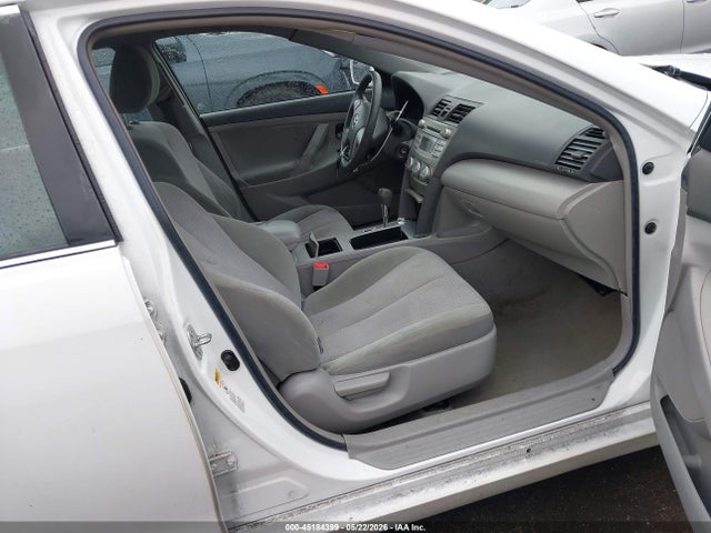 2010 Toyota Camry Le მანქანა იყიდება აუქციონზე, vin: 4T1BF3EK9AU550600, აუქციონის ნომერი: 45184399