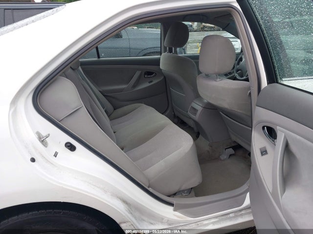2010 Toyota Camry Le მანქანა იყიდება აუქციონზე, vin: 4T1BF3EK9AU550600, აუქციონის ნომერი: 45184399