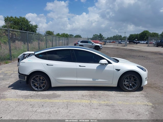 Tesla Model 3 Standard Range Plus Rear-wheel Drive 2021 5YJ3E1EA5MF977440 Image 14