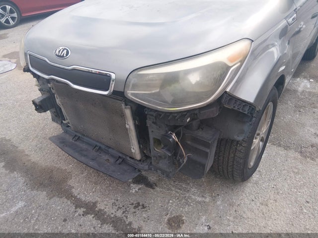 Продажа на аукционе авто 2015 Kia Soul, vin: KNDJN2A24F7131854, номер лота: 45184410