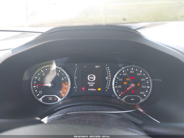 2015 Jeep Renegade Latitude მანქანა იყიდება აუქციონზე, vin: ZACCJBBH2FPC23040, აუქციონის ნომერი: 45184419