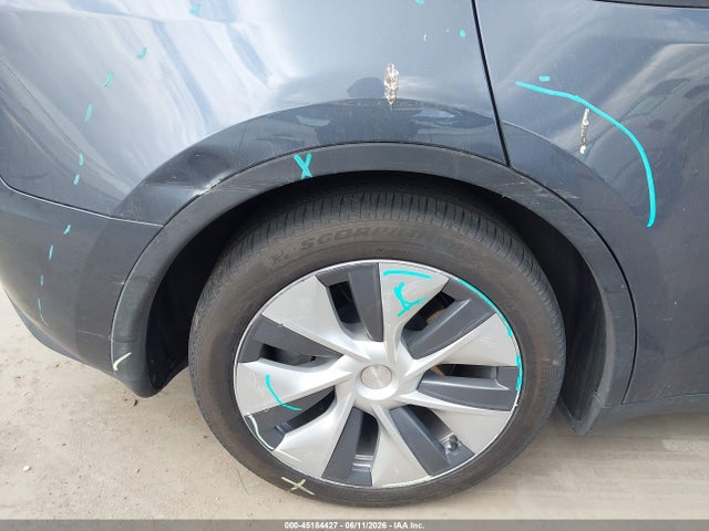Продаж на аукціоні авто 2023 Tesla Model Y Awd/long Range Dual Motor All-wheel Drive, vin: 7SAYGDEE3PA175915, номер лоту: 45184427