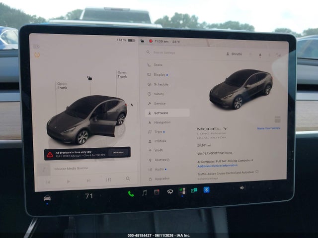 Продаж на аукціоні авто 2023 Tesla Model Y Awd/long Range Dual Motor All-wheel Drive, vin: 7SAYGDEE3PA175915, номер лоту: 45184427
