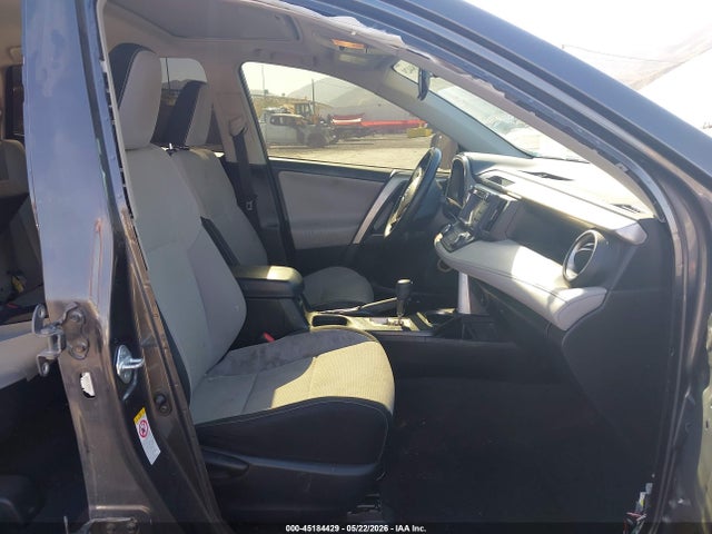 JTMWFREV2GJ074168 Toyota Rav4 Xle