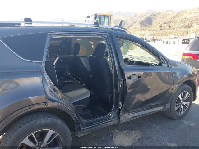 JTMWFREV2GJ074168 Toyota Rav4 Xle