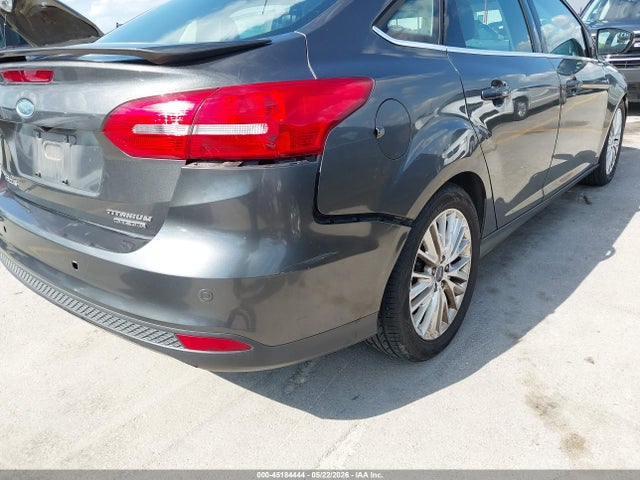 Ford Focus Titanium 2015 1FADP3J25FL238650 Image 12