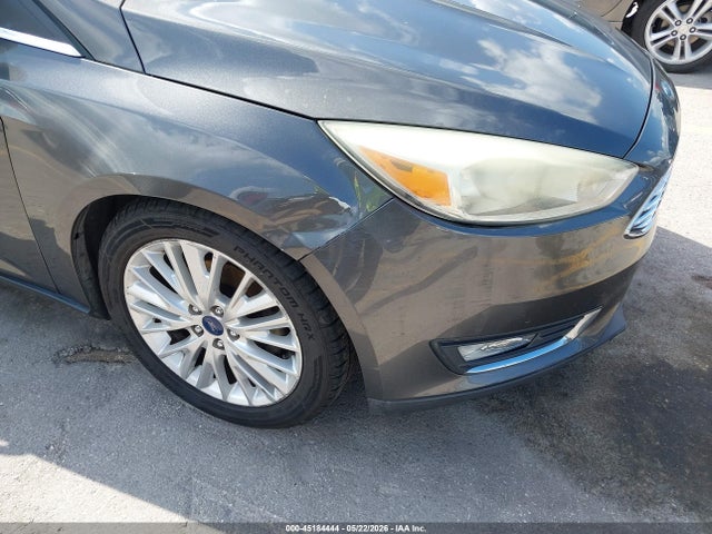 Ford Focus Titanium 2015 1FADP3J25FL238650 Image 13