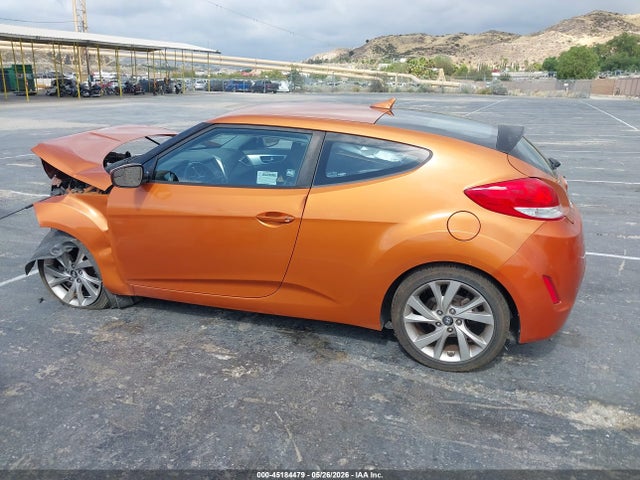 45184479 :رقم المزاد ، KMHTC6AD7HU307383 vin ، 2017 Hyundai Veloster مزاد بيع
