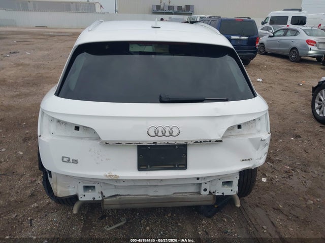 2021 Audi Q5 Premium 45 Tfsi Quattro S Tronic მანქანა იყიდება აუქციონზე, vin: WA1AAAFY4M2093484, აუქციონის ნომერი: 45184485