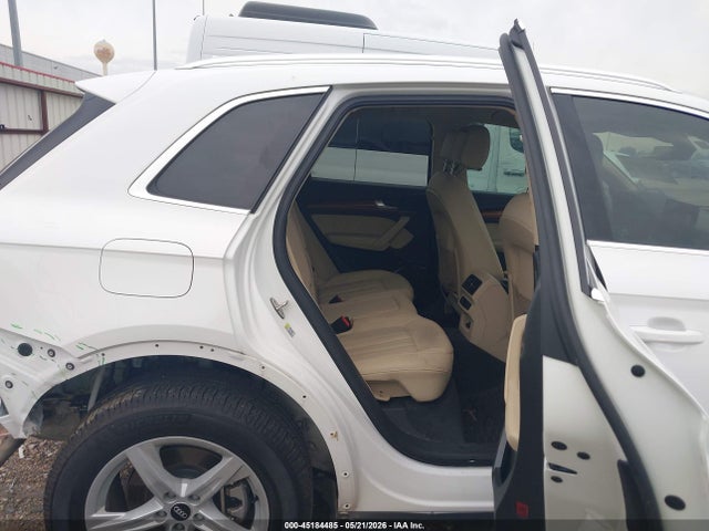 2021 Audi Q5 Premium 45 Tfsi Quattro S Tronic მანქანა იყიდება აუქციონზე, vin: WA1AAAFY4M2093484, აუქციონის ნომერი: 45184485