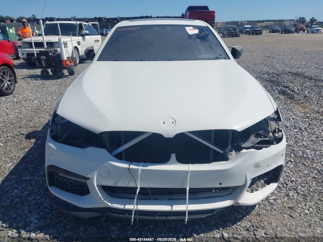 WBAJE5C36HG917095 BMW 540I