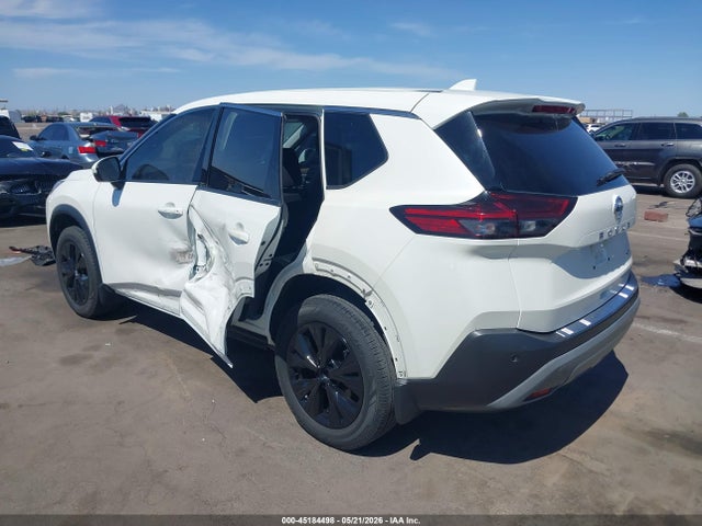 5N1AT3BA2MC824729 Nissan Rogue Sv Fwd