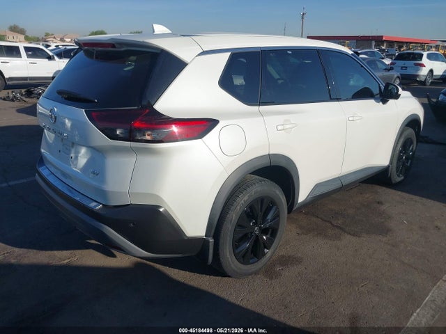 5N1AT3BA2MC824729 Nissan Rogue Sv Fwd
