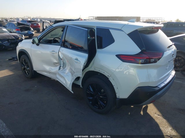 5N1AT3BA2MC824729 Nissan Rogue Sv Fwd