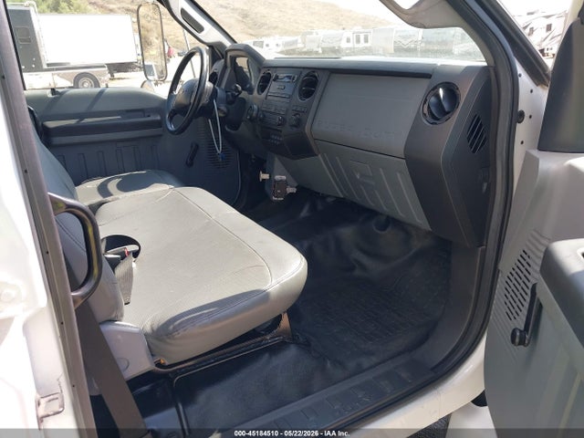 45184510 :رقم المزاد ، 3FRWW6FCXDV498883 vin ، 2013 Ford F-650 Xl/xlt مزاد بيع