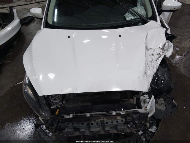 Ford FOCUS SE 2016 1FADP3F21GL205039 Image 10