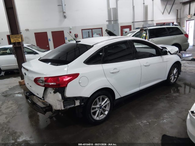 Ford FOCUS SE 2016 1FADP3F21GL205039 Image 4