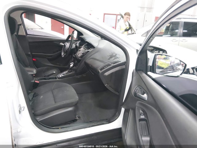 Ford FOCUS SE 2016 1FADP3F21GL205039 Image 5