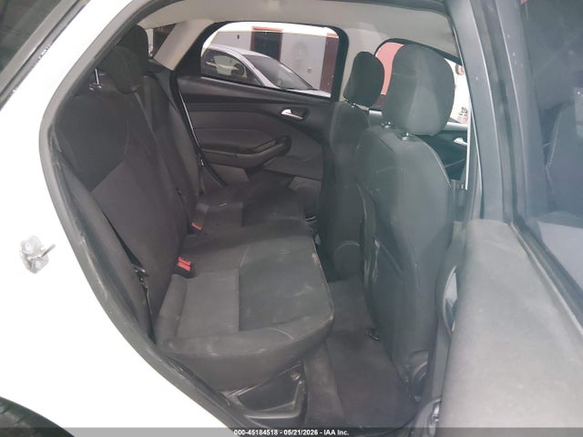 Ford FOCUS SE 2016 1FADP3F21GL205039 Image 8