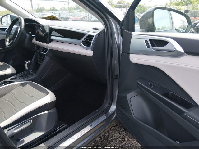 45184520 :رقم المزاد ، 3VVVC7B28SM014265 vin ، 2025 Volkswagen Taos 1.5t Se مزاد بيع