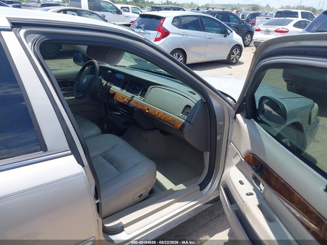 45184550 :رقم المزاد ، 2MEHM75V27X632142 vin ، 2007 Mercury Grand Marquis Ls مزاد بيع