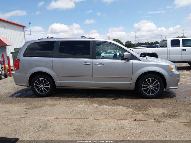 2C4RDGCG7HR848018 Dodge Grand Caravan Sxt