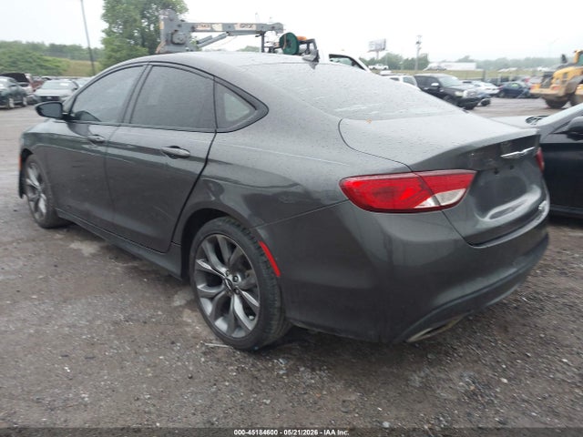 45184600 :رقم المزاد ، 1C3CCCBG7FN706527 vin ، 2015 Chrysler 200 S مزاد بيع