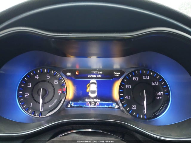 45184600 :رقم المزاد ، 1C3CCCBG7FN706527 vin ، 2015 Chrysler 200 S مزاد بيع