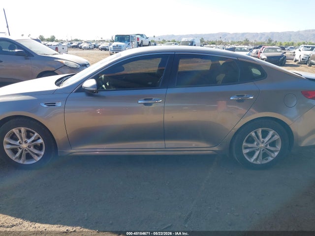 KIA Optima Lx 2017 5XXGT4L32HG123943 Image 14
