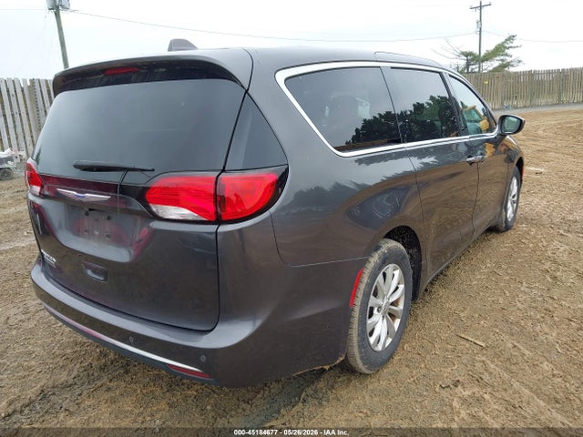 Продаж на аукціоні авто 2018 Chrysler Pacifica Touring Plus, vin: 2C4RC1FG1JR133057, номер лоту: 45184677
