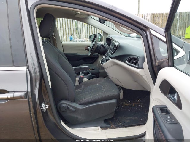 Продаж на аукціоні авто 2018 Chrysler Pacifica Touring Plus, vin: 2C4RC1FG1JR133057, номер лоту: 45184677