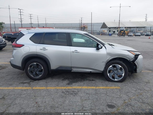 5N1BT3BA3RC697212 Nissan Rogue Sv Fwd