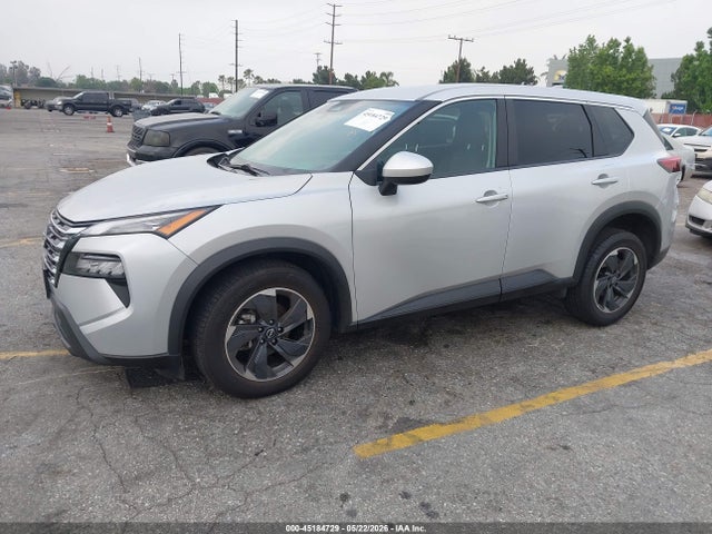 5N1BT3BA3RC697212 Nissan Rogue Sv Fwd