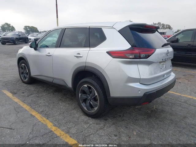 5N1BT3BA3RC697212 Nissan Rogue Sv Fwd