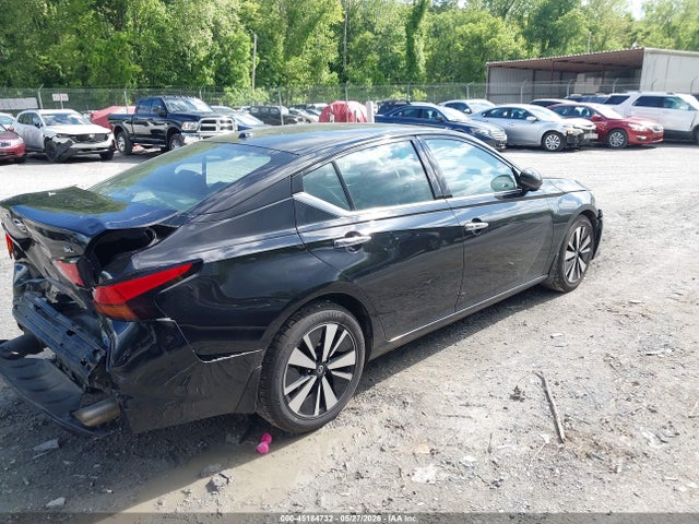 45184732 :رقم المزاد ، 1N4BL4EV1MN361747 vin ، 2021 Nissan Altima Sl Fwd مزاد بيع