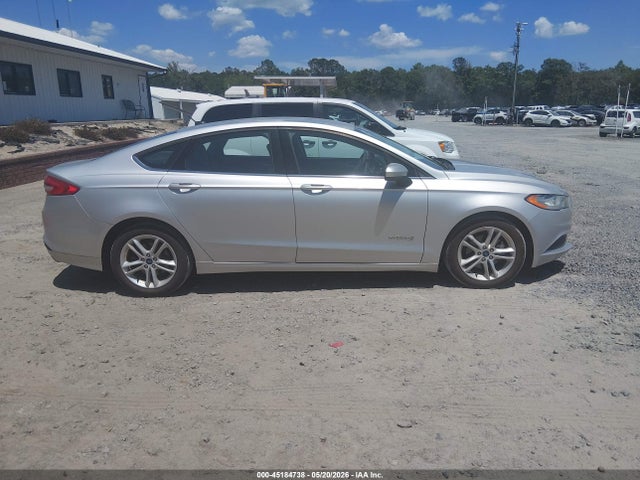 3FA6P0UUXJR141975 Ford Fusion Hybrid S