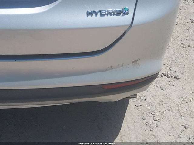 3FA6P0UUXJR141975 Ford Fusion Hybrid S