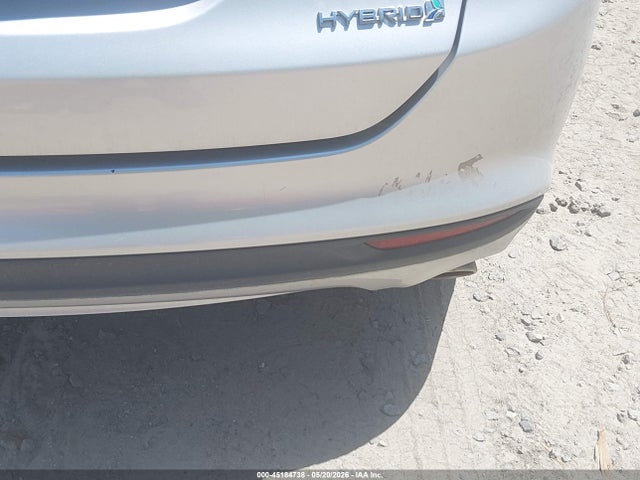 3FA6P0UUXJR141975 Ford Fusion Hybrid S