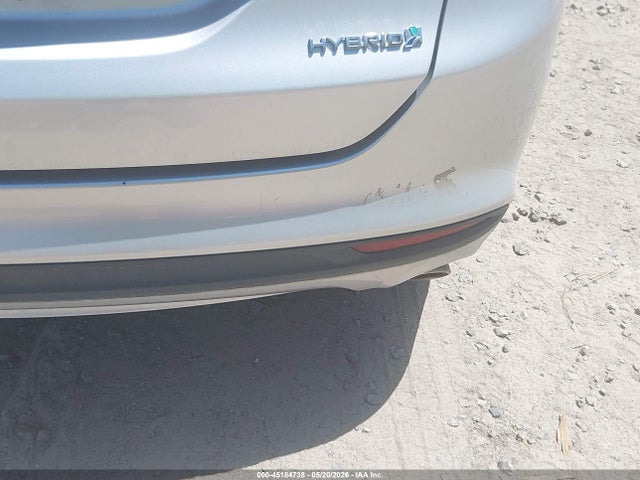 3FA6P0UUXJR141975 Ford Fusion Hybrid S