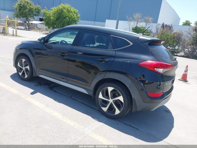 KM8J33A21HU371651 Hyundai Tucson Sport