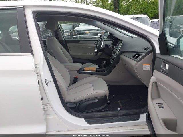 Продаж на аукціоні авто 2019 Hyundai Sonata Plug-in Hybrid, vin: KMHE14L21KA091456, номер лоту: 45184901