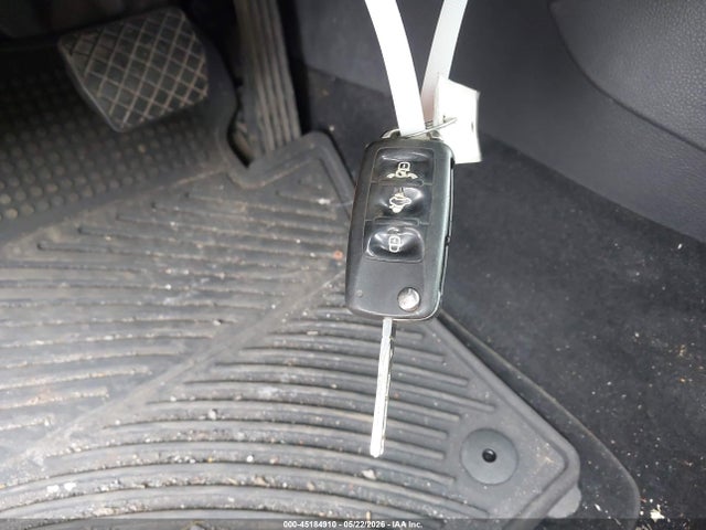 2013 Volkswagen Jetta Se მანქანა იყიდება აუქციონზე, vin: 3VWDP7AJXDM370823, აუქციონის ნომერი: 45184910