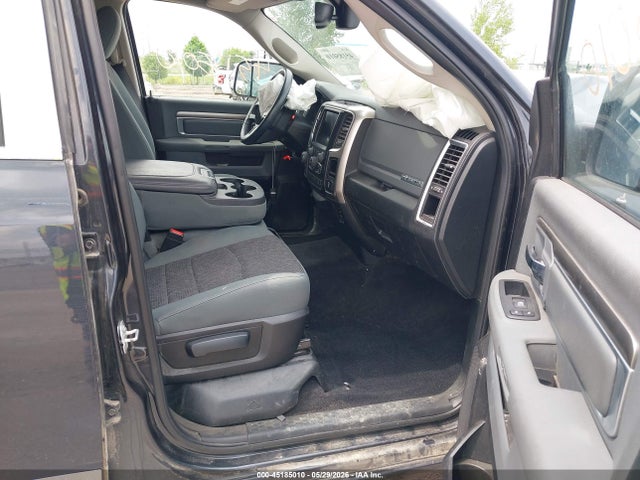 3C6RR7LT1HG689170 RAM 1500 Big Horn 4x4 5&#039;7 Box